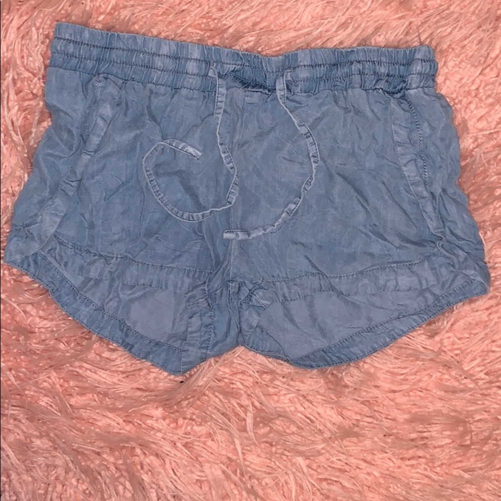 Front tie flowy denim shorts